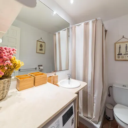 In L Escala With Sea Views & Pool Daire *
