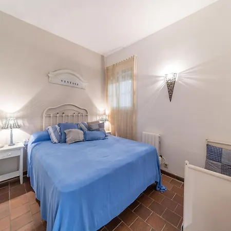 Daire In L Escala With Sea Views & Pool